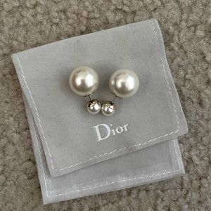 Christian Dior pearl earrings